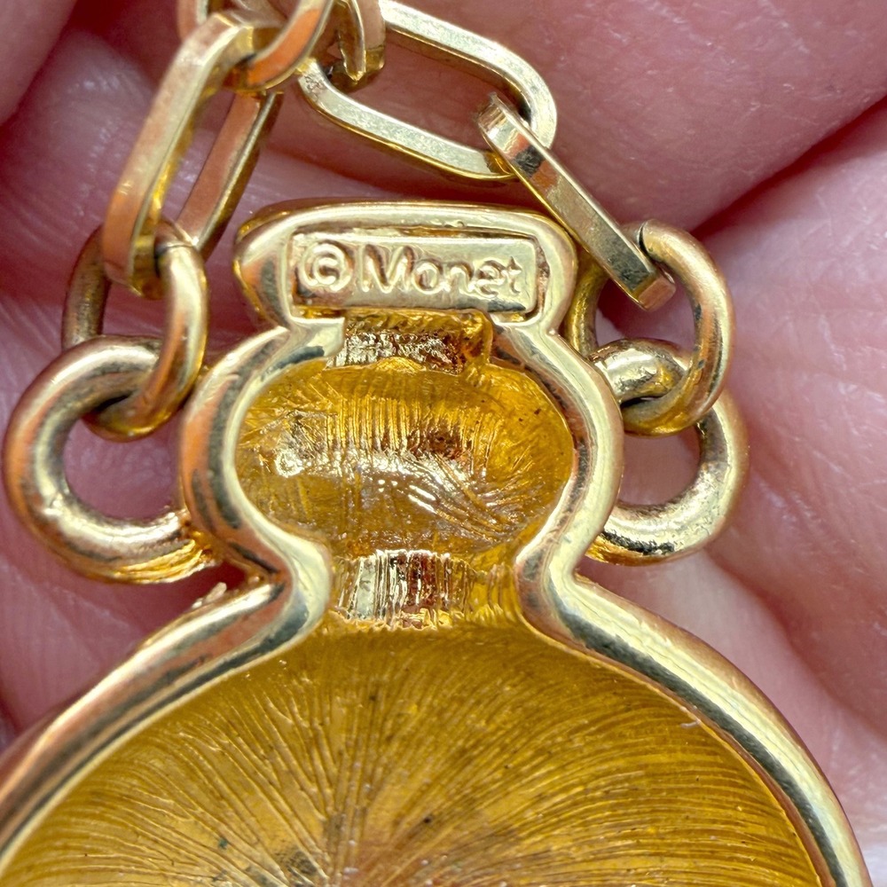 Vintage Monet Gold Tone Ball Pendant Necklace Signed Minimalist‎ - Picture 4 of 8